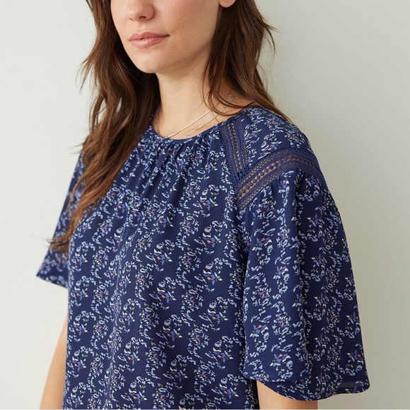 Reitmans Short-Sleeve Blouse - Picture 2 of 8